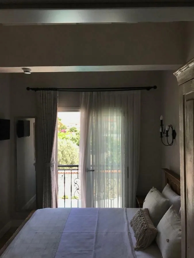 ベッド・アンド・ブレックファスト Villa Bade Otel Alacatiイズミル